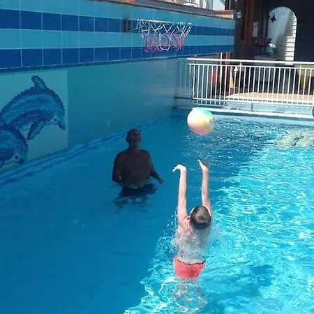 Pelagos Bay Hotel 3* 凯法利尼亚