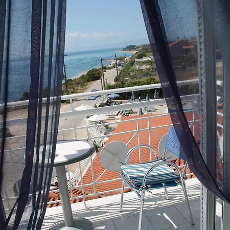 Pelagos Bay Hotel Hotell